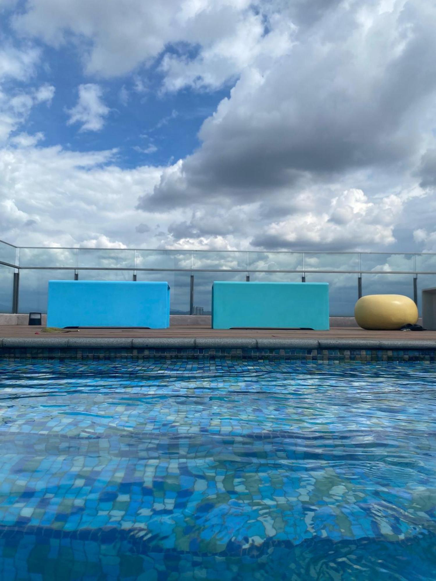 The Riveria By 54th Fl00r Swimming Pool Pangsapuri Kuala Lumpur